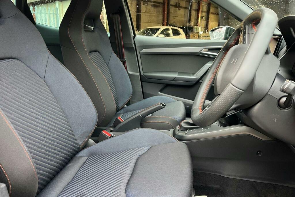Seat Leon Hatch Fr Sport 1.5 Etsi Afv 115 7-Speed White #20