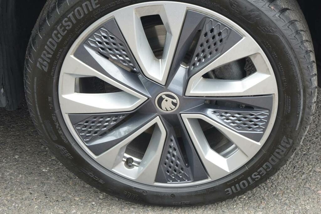 Skoda Karoq 1.5 Tsi Act Se L Suv Dsg Silver #5