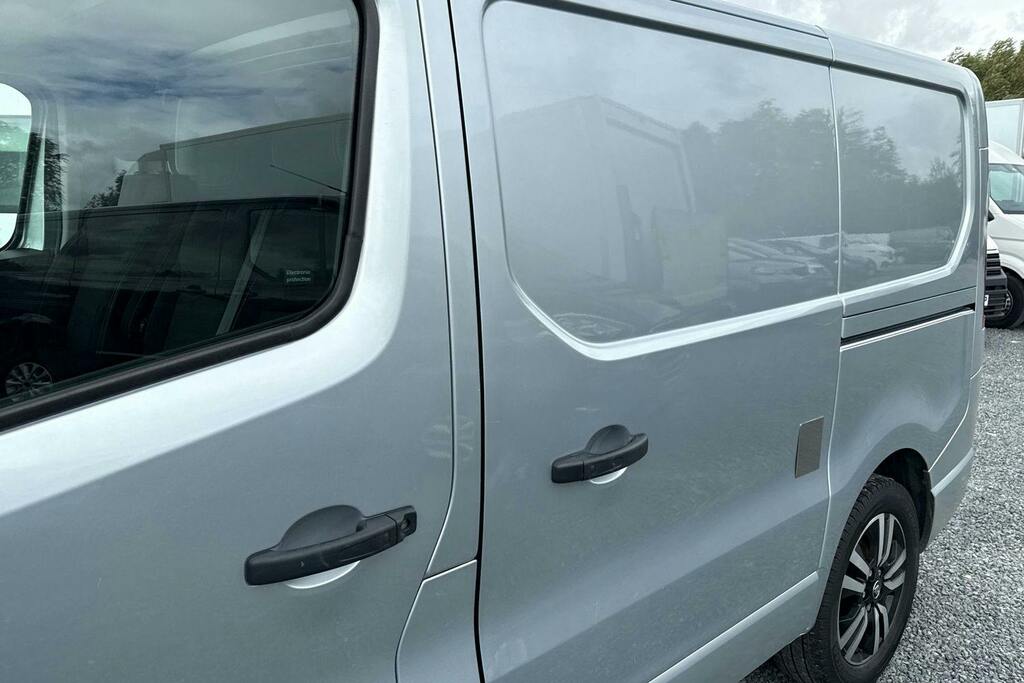 Renault Trafic Sl30 Blue Dci White #37