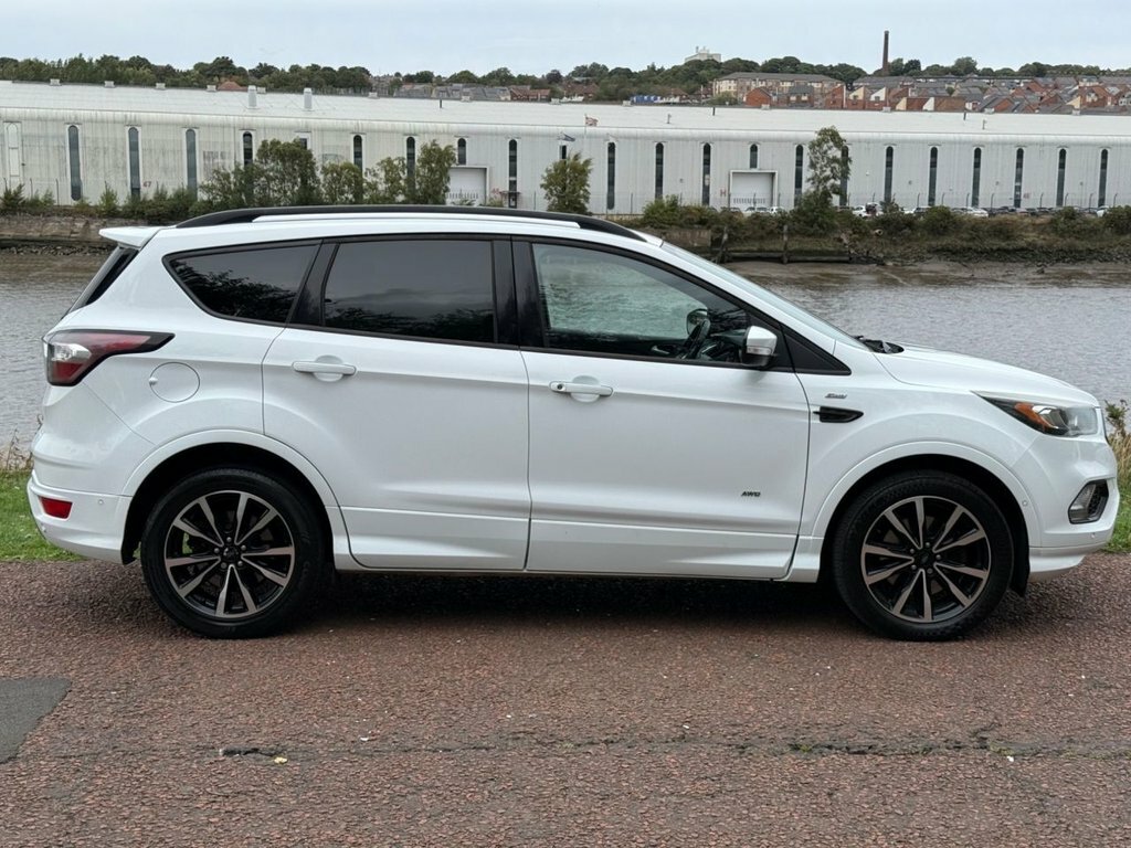 Ford Kuga Kuga Startline Tdci 4X4 White #3