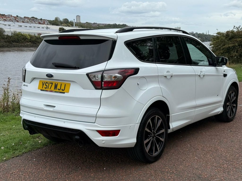 Ford Kuga Kuga Startline Tdci 4X4 White #4