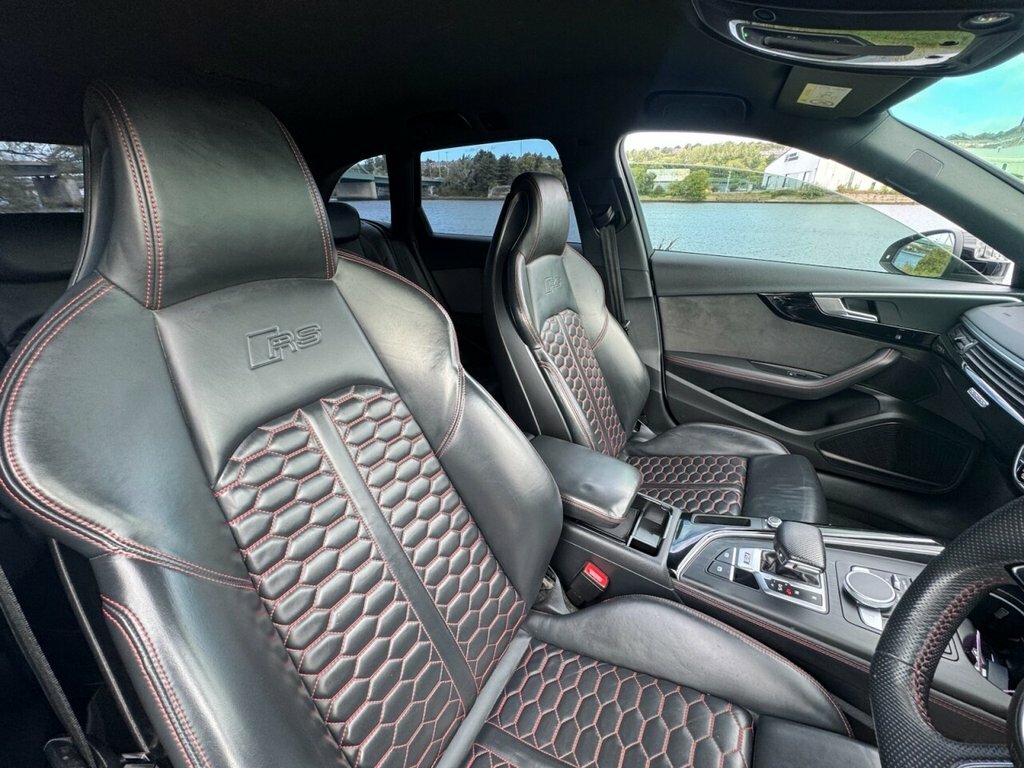 Audi RS4 Avant Estate Black #17