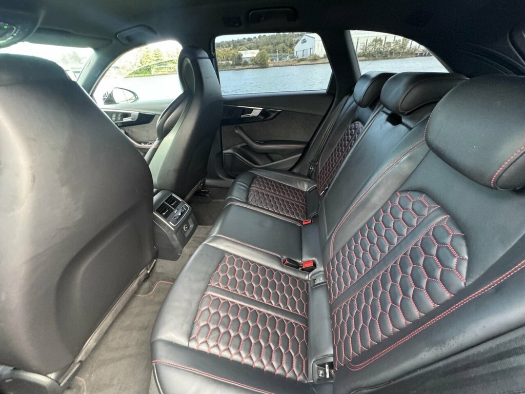 Audi RS4 Avant Estate Black #33