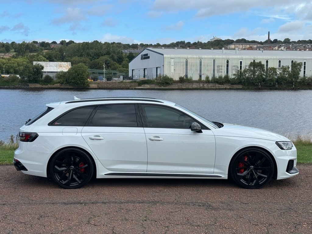 Audi RS4 Avant Estate White #6