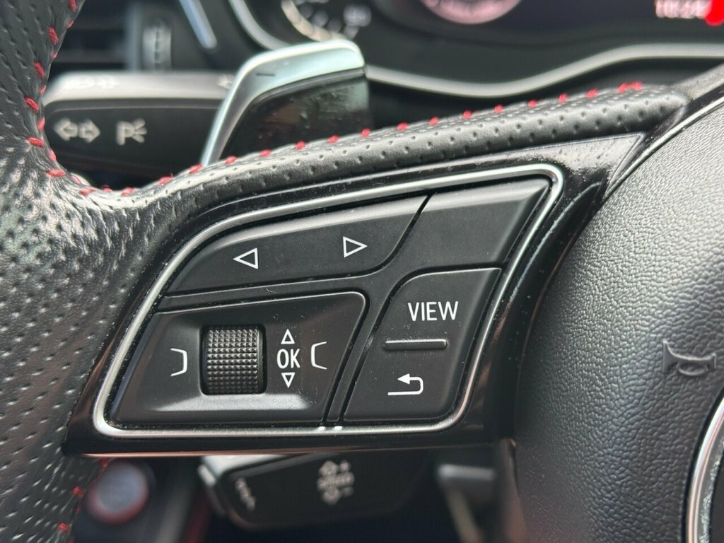 Audi RS4 Avant Estate Black #23