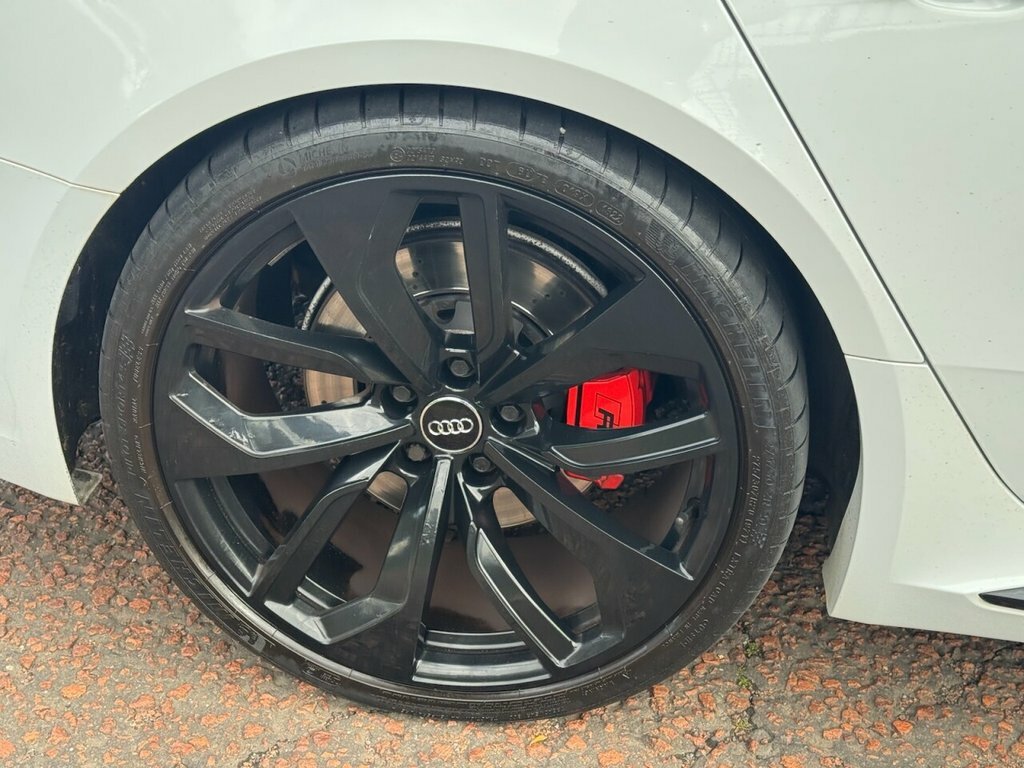 Audi RS4 Avant Estate Black #8