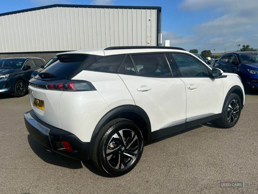 Peugeot 2008 1.2 Puretech Allure Premium Euro 6 S S White