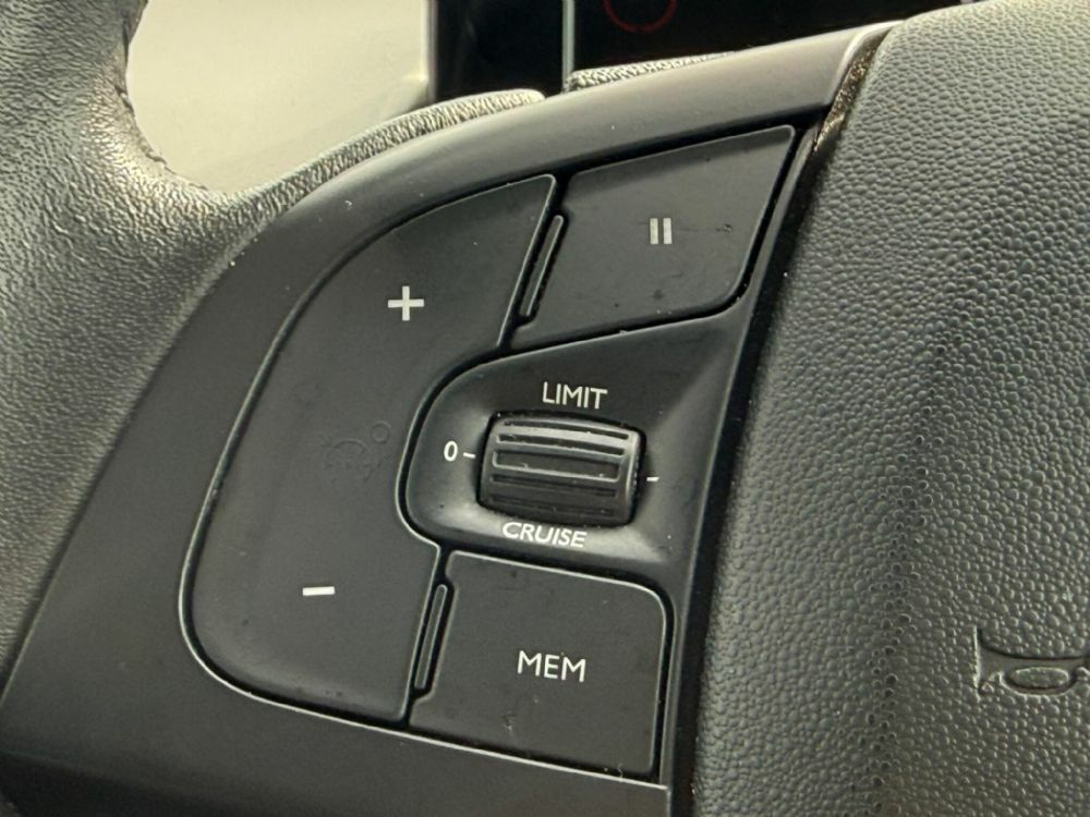 Citroen C4 Cactus C4 Cactus 1.2 Puretech 110 Flair 6Sp Ss White #18