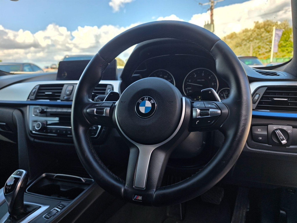 BMW 4 Series Hatchback Blue #32