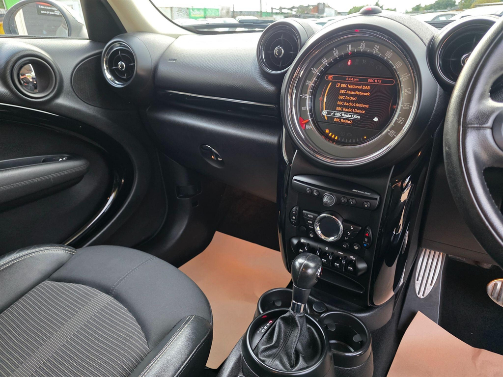Mini Countryman One White #28