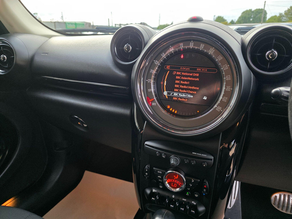 Mini Countryman One White #32