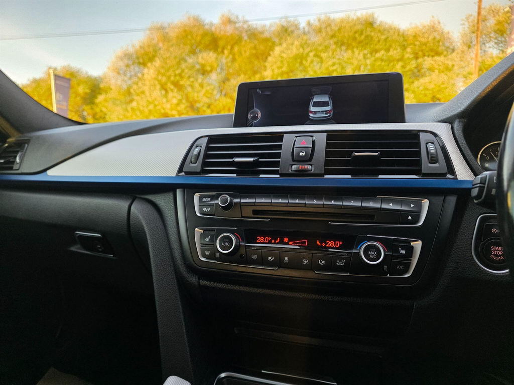 BMW 3 Series 320D M Black #26