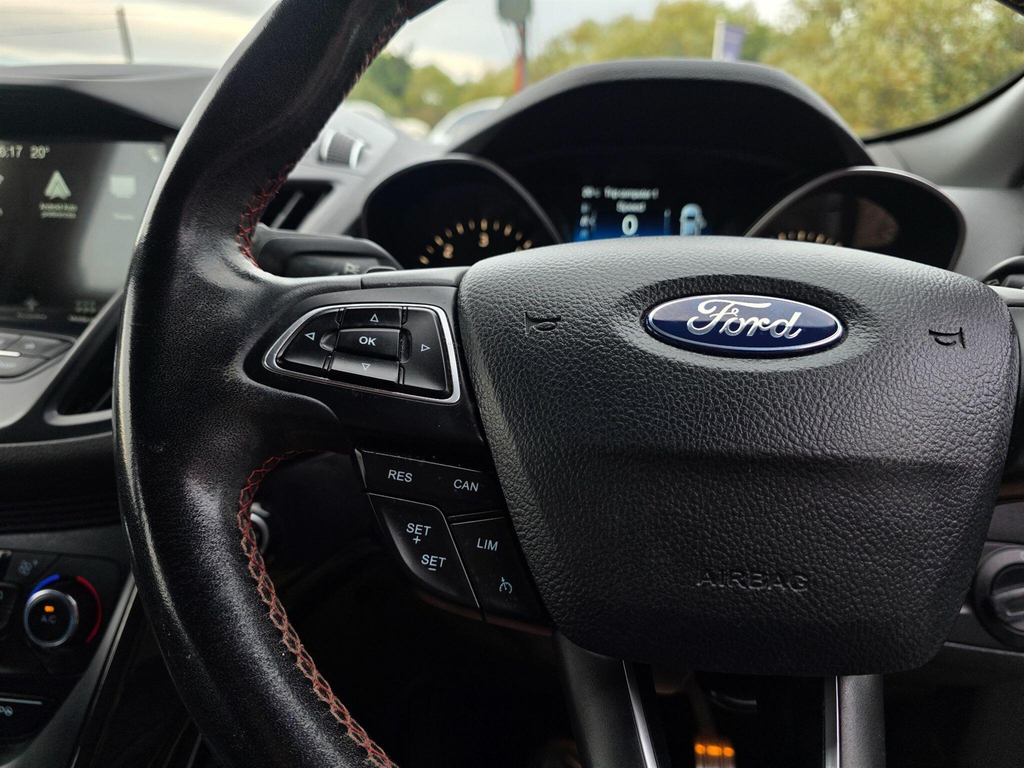 Ford Kuga Kuga St-line Tdci White #38