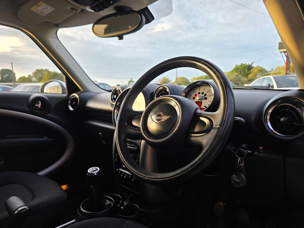 Mini Countryman Suv 2.0 Red #13