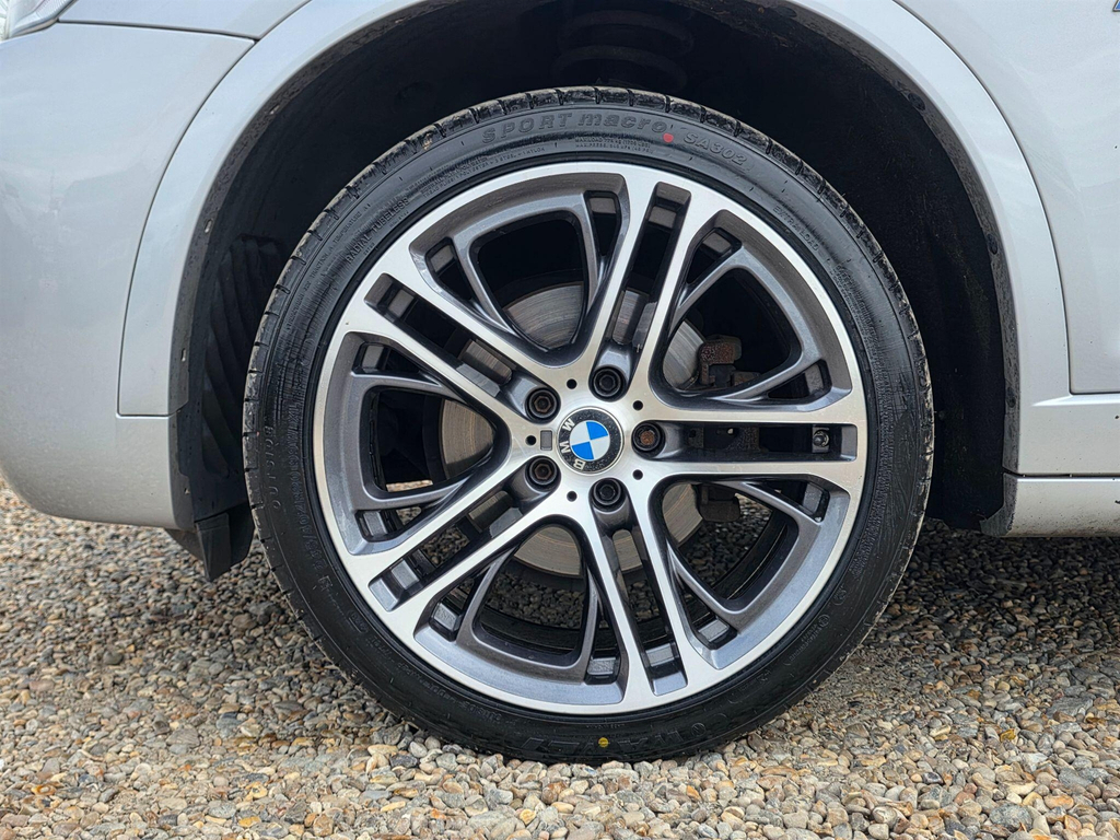 BMW X4 Xdrive20d Xline Red #19