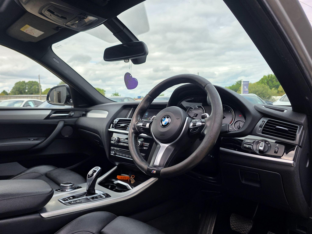 BMW X4 Xdrive20d Xline Red #23