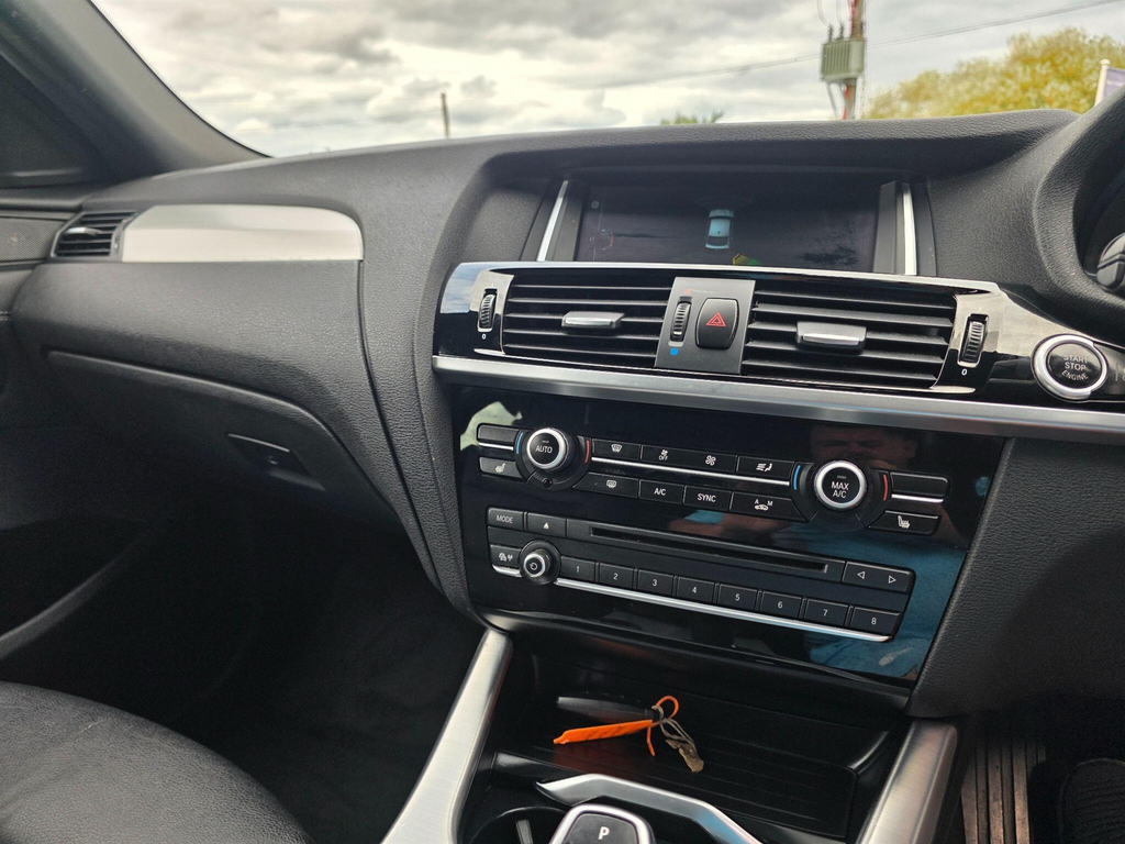 BMW X4 Xdrive20d Xline Red #37