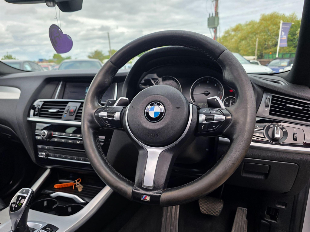BMW X4 Xdrive20d Xline Red #32