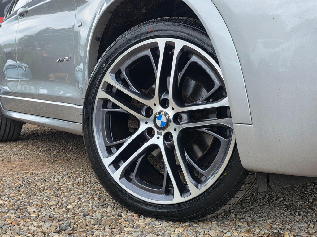 BMW X4 Xdrive20d Xline Red #18