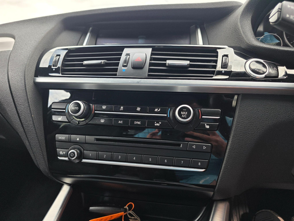 BMW X4 Xdrive20d Xline Red #38