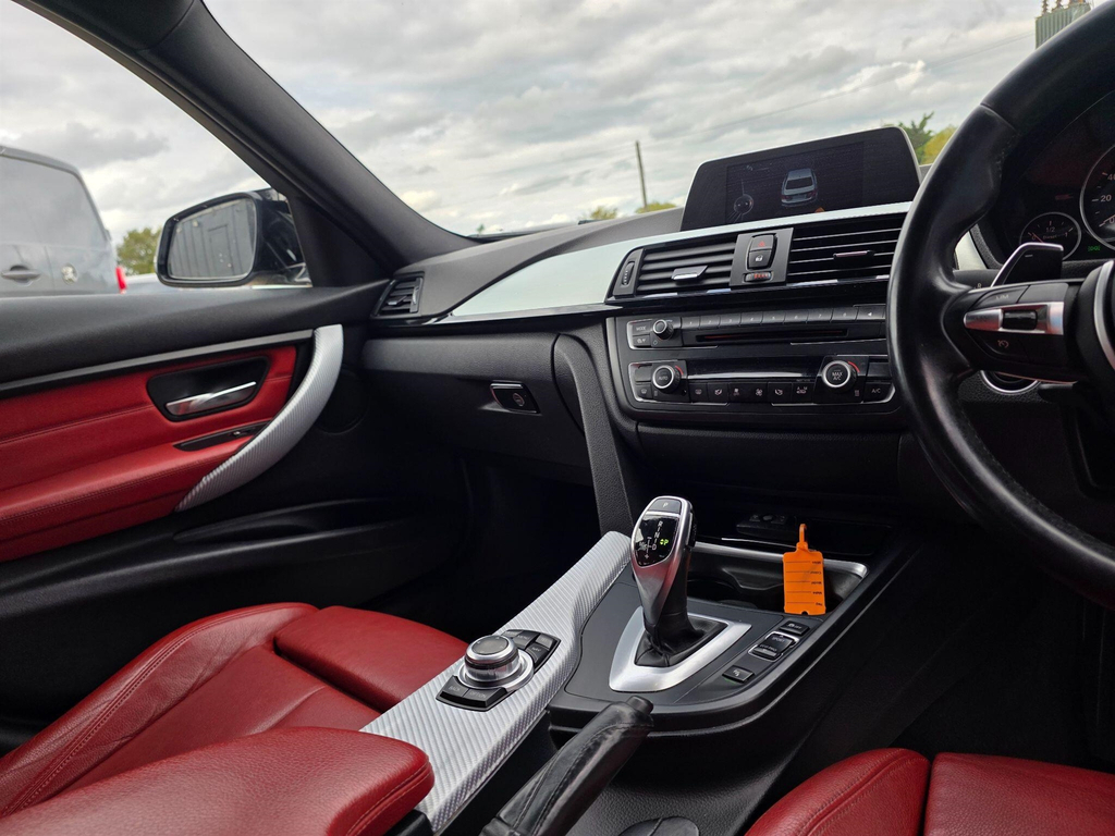 BMW 3 Series 320D Luxury White #27