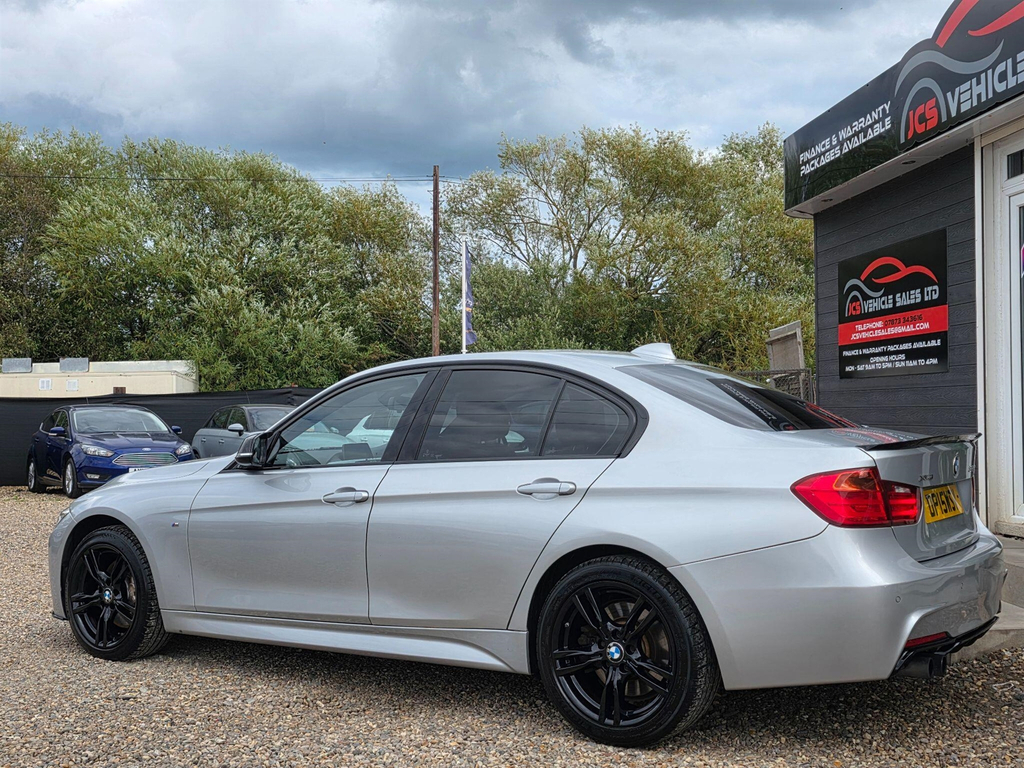 BMW 3 Series 320D Luxury White #9