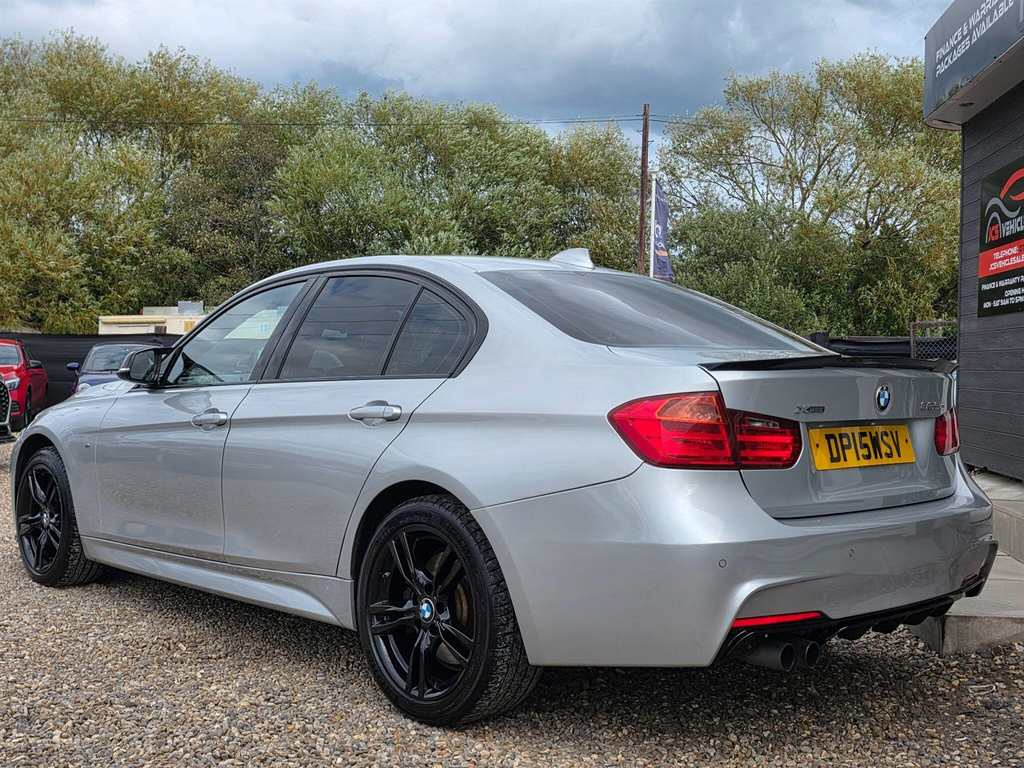 BMW 3 Series 320D Luxury White #8