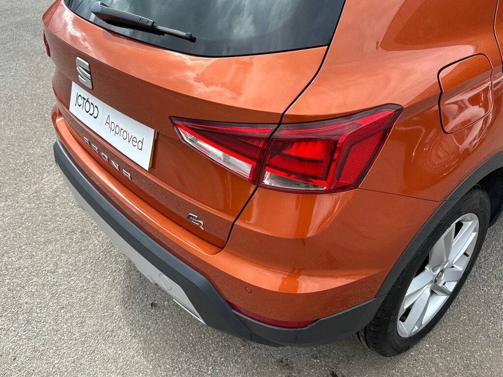 Seat Arona Hatchback Red #21