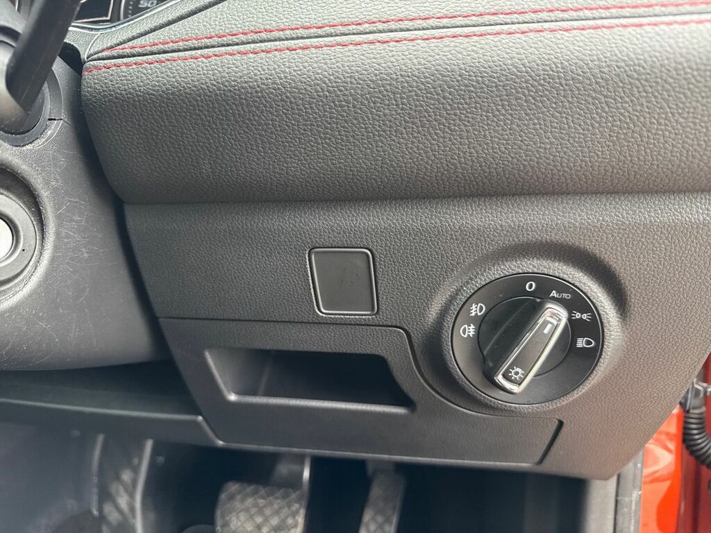 Seat Arona Hatchback Red #25