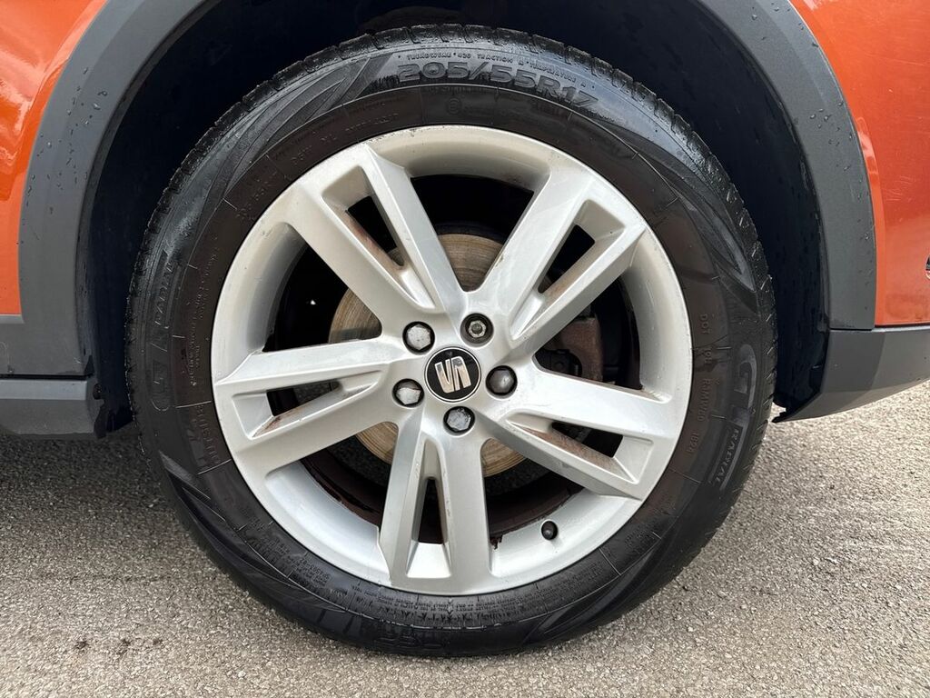 Seat Arona Hatchback Red #5