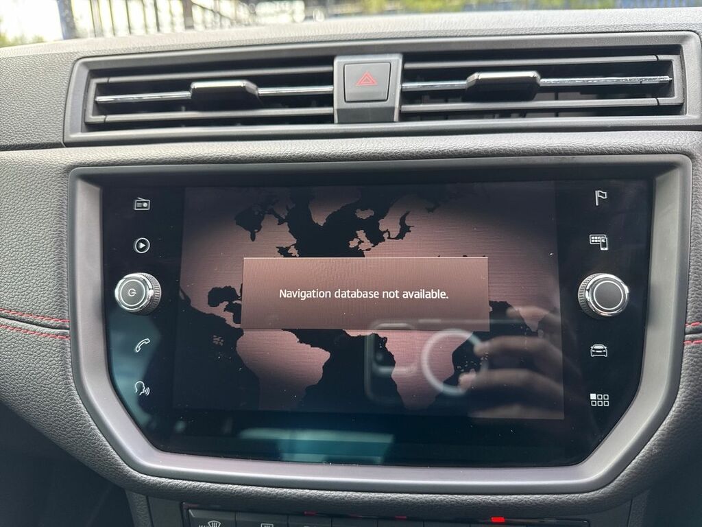 Seat Arona Hatchback Red #33