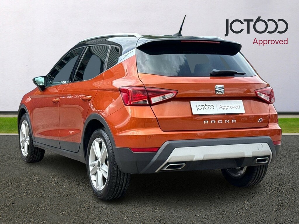 Seat Arona Hatchback Red #3
