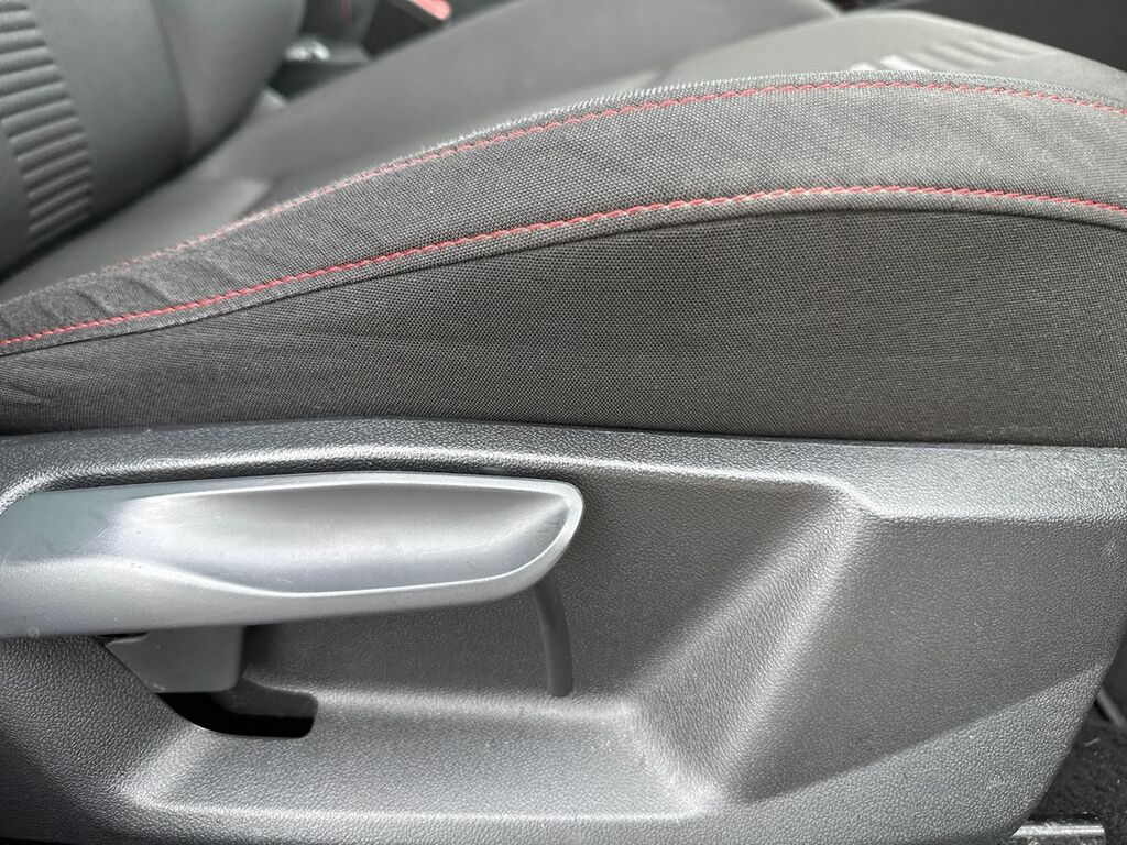 Seat Arona Hatchback Red #23