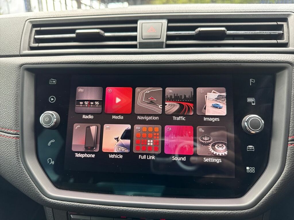 Seat Arona Hatchback Red #13