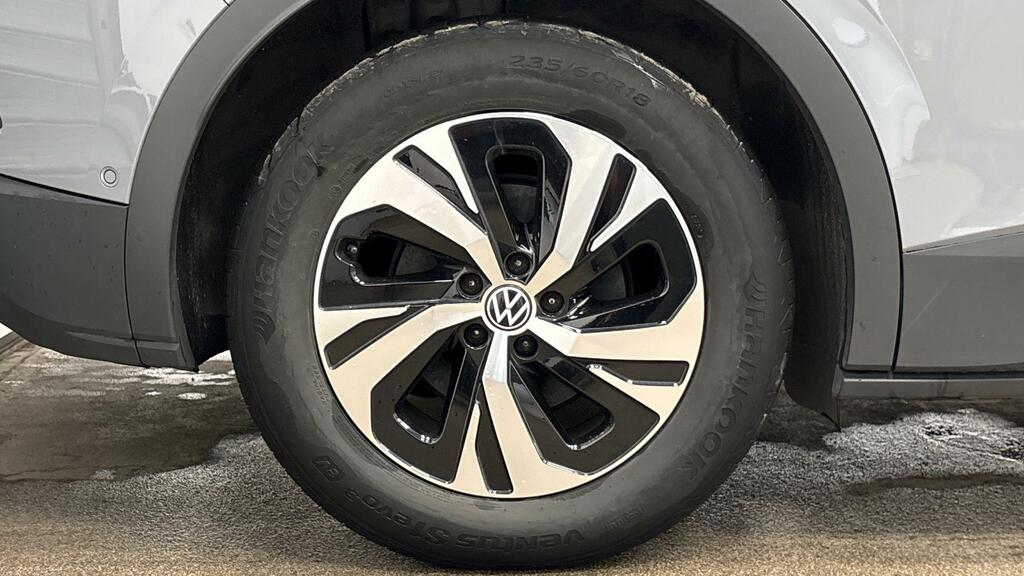 Volkswagen ID.4 Volkswagen Id.4 Estate 210Kw Match Pro 77Kwh A Black #5