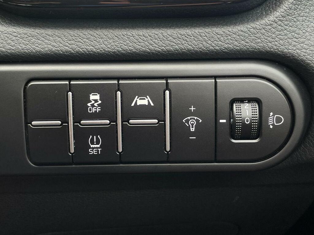 Kia Xceed 1.5L Gt-line Silver #36