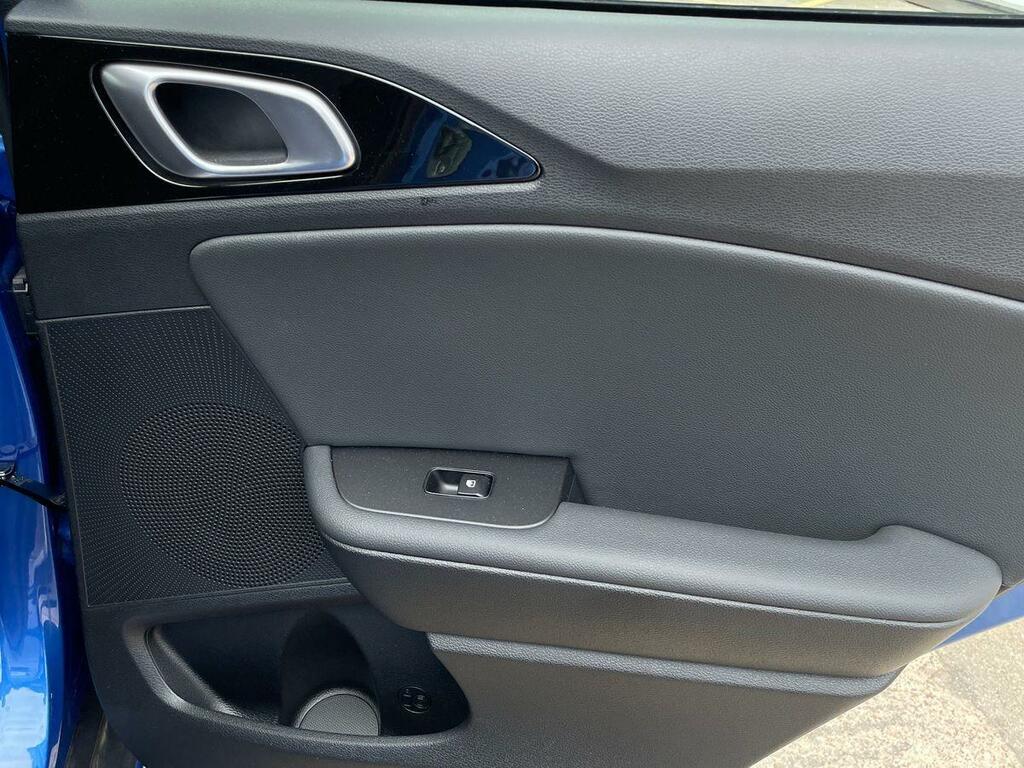 Kia Xceed 1.5L Gt-line Silver #32