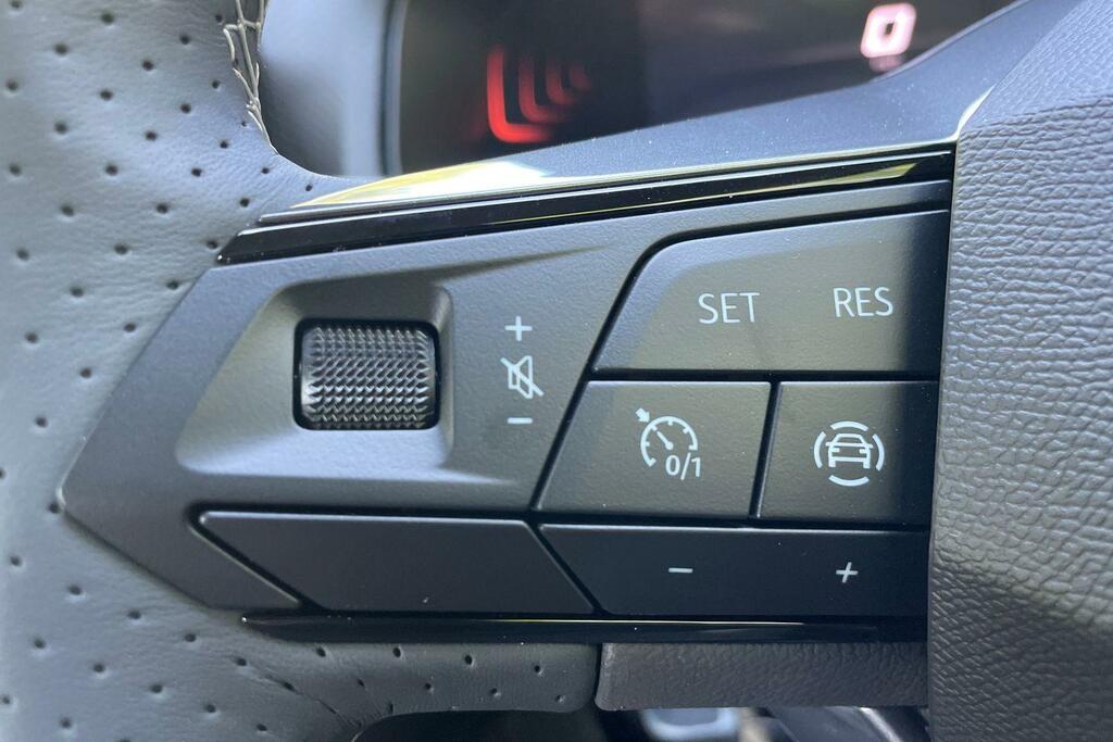 Seat Arona Fr First Edition Black #16