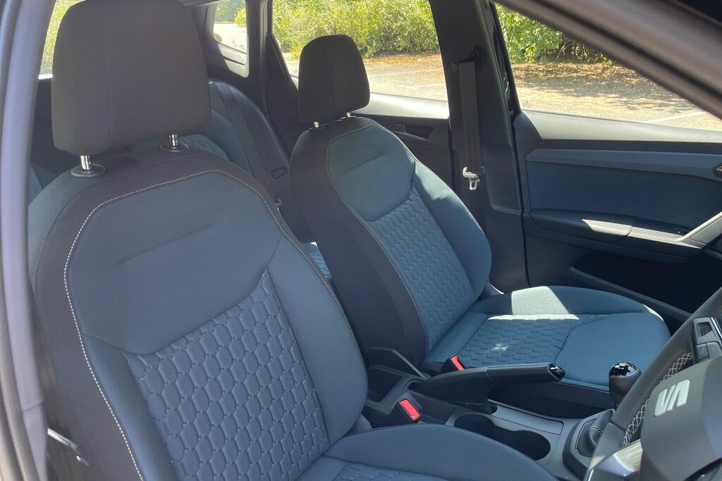Seat Arona Fr First Edition Black #21