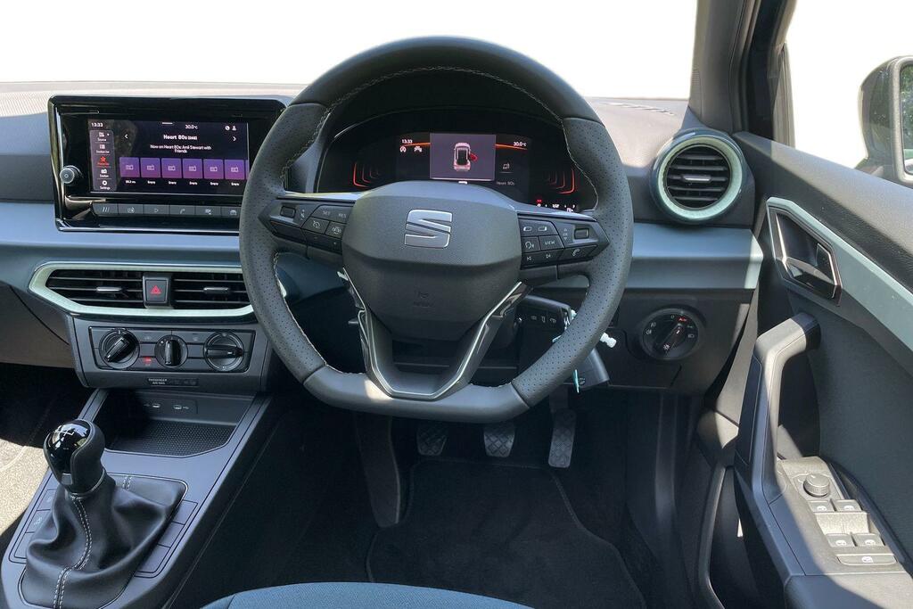 Seat Arona Fr First Edition Black #11