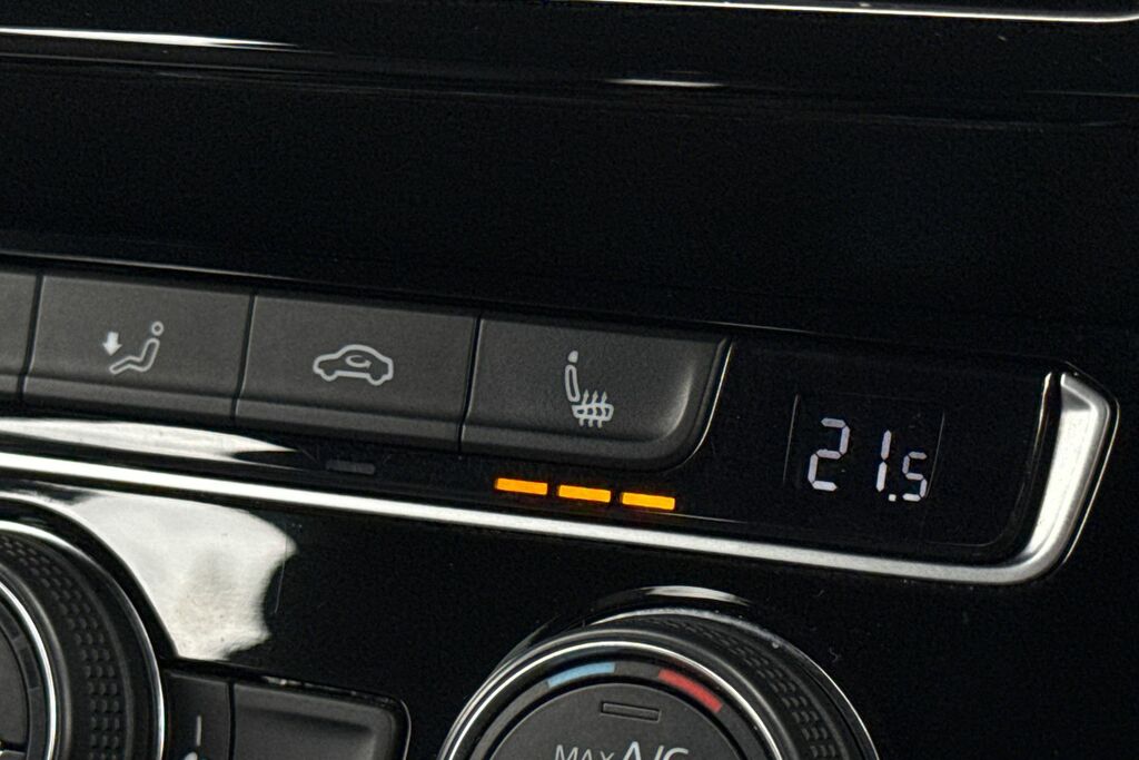 Volkswagen Arteon Hatchback White #29