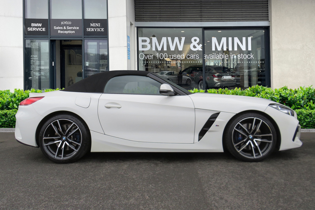 BMW Z4 Convertible Blue #4