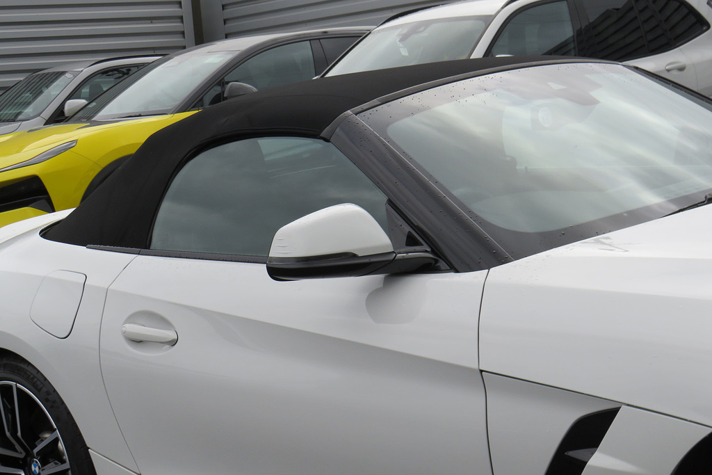 BMW Z4 Convertible Blue #6
