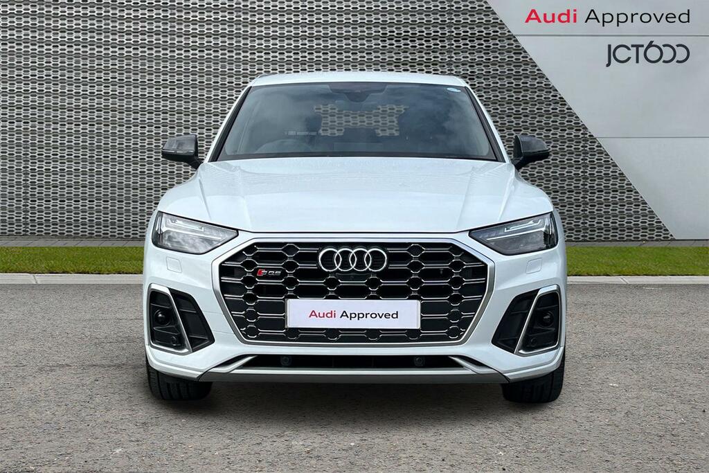 Audi Q5 Sport Black #8