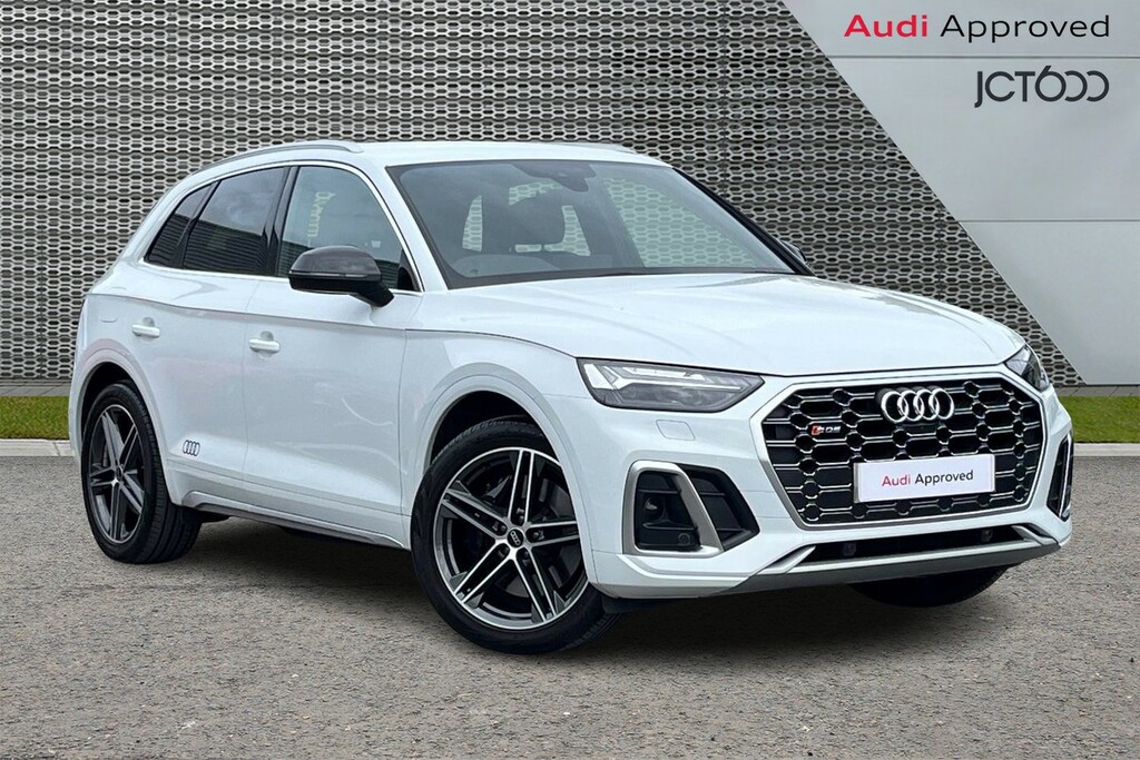 Audi Q5 Sport Black #1