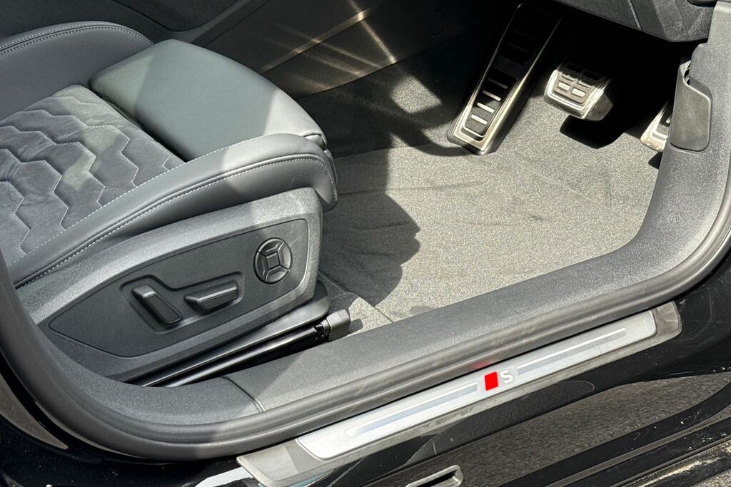 Audi A6 E-tron Avant Audi A6 E-tron Avant Special E 270Kw Performance 1 Beige #32