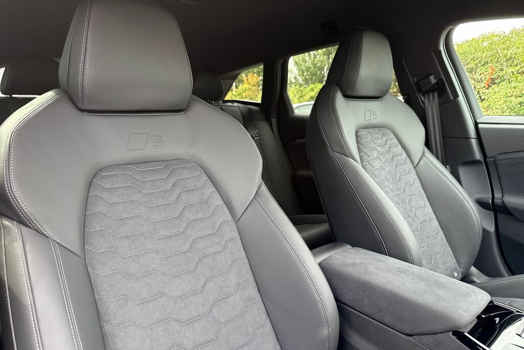 Audi A6 E-tron Avant Audi A6 E-tron Avant Special E 270Kw Performance 1 Beige #33