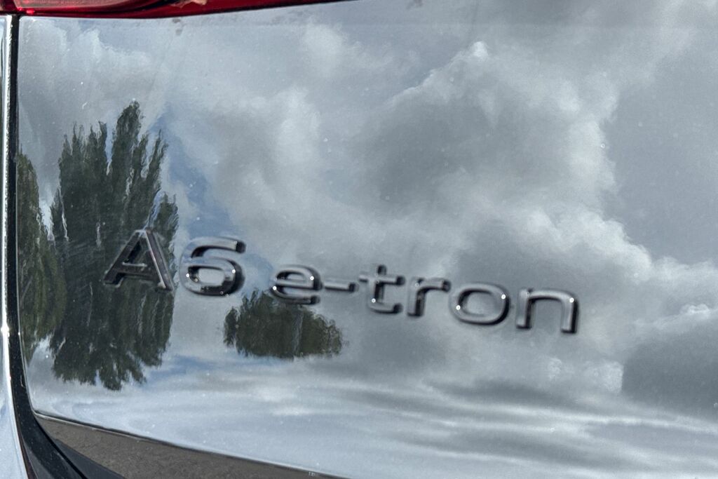 Audi A6 E-tron Avant Audi A6 E-tron Avant Special E 270Kw Performance 1 Beige #27
