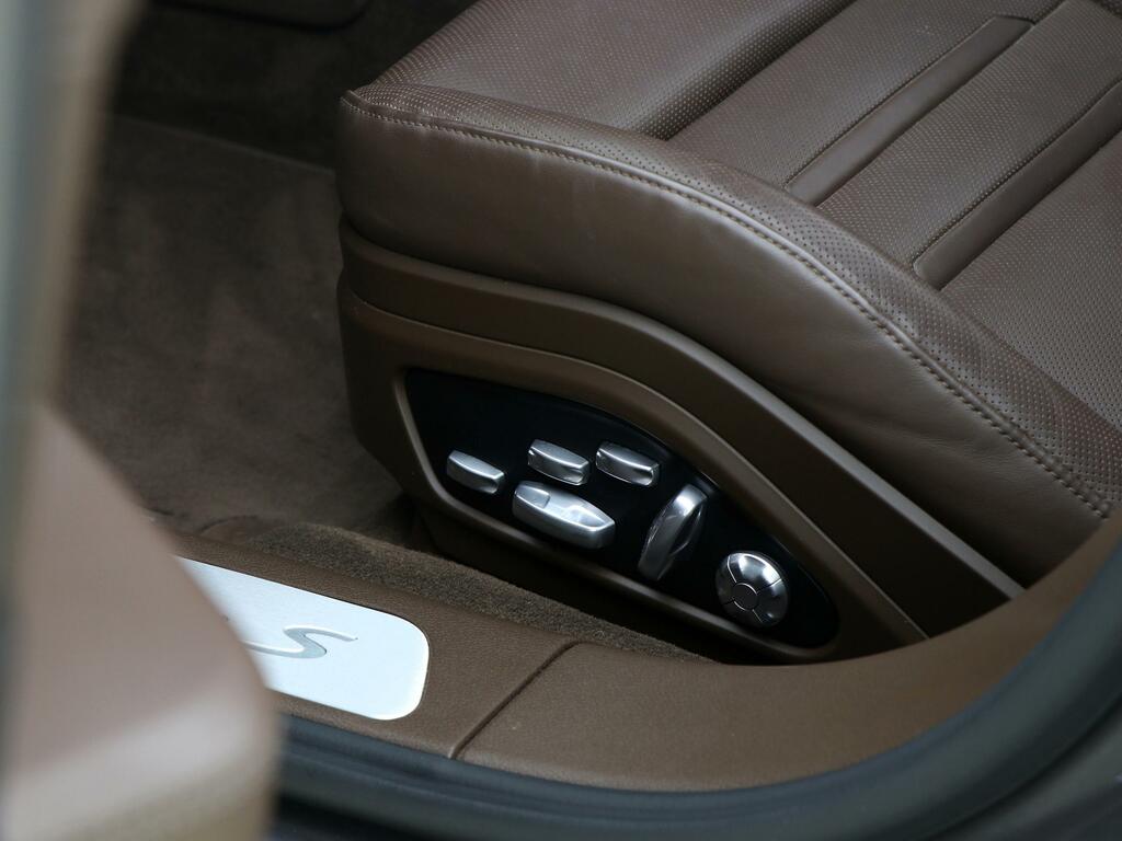 Porsche Panamera 4 Pdk Silver #40