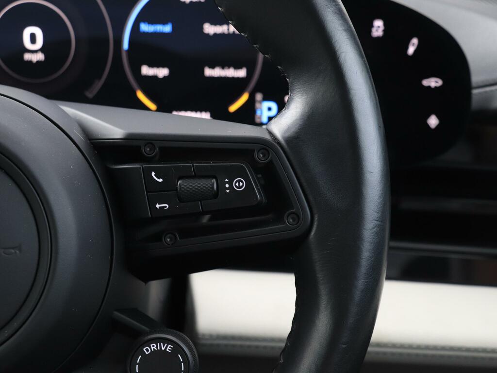 Porsche Taycan 4S 93Kwh Grey #17